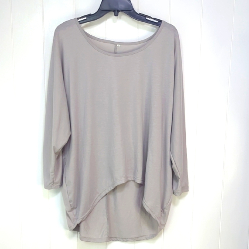 ❤️5/$25 Gray Women's Top